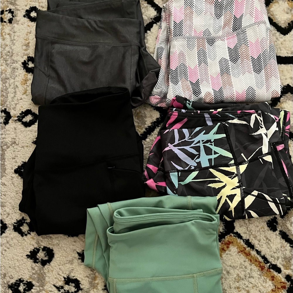 BUNDLE OF WORKOUT LEGGINGS - Picture 1 of 1